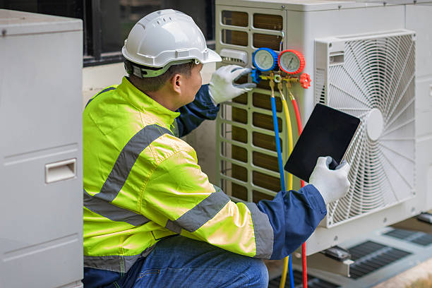 Professional Ac Installation technician working in Brightwaters, NY